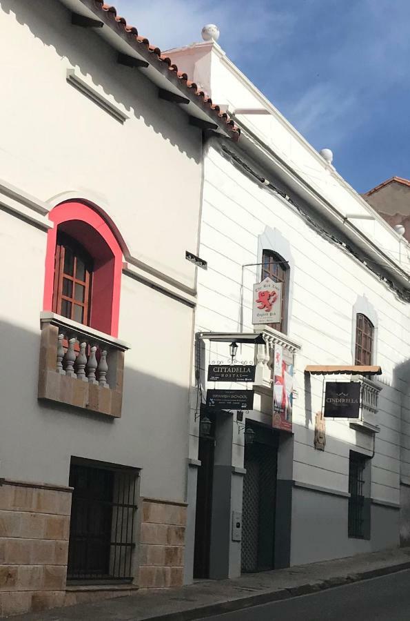 Cittadella Hostal ซูเกร ภายนอก รูปภาพ